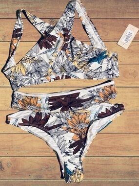 Floral Print White & Brown Women's Bikini Set
